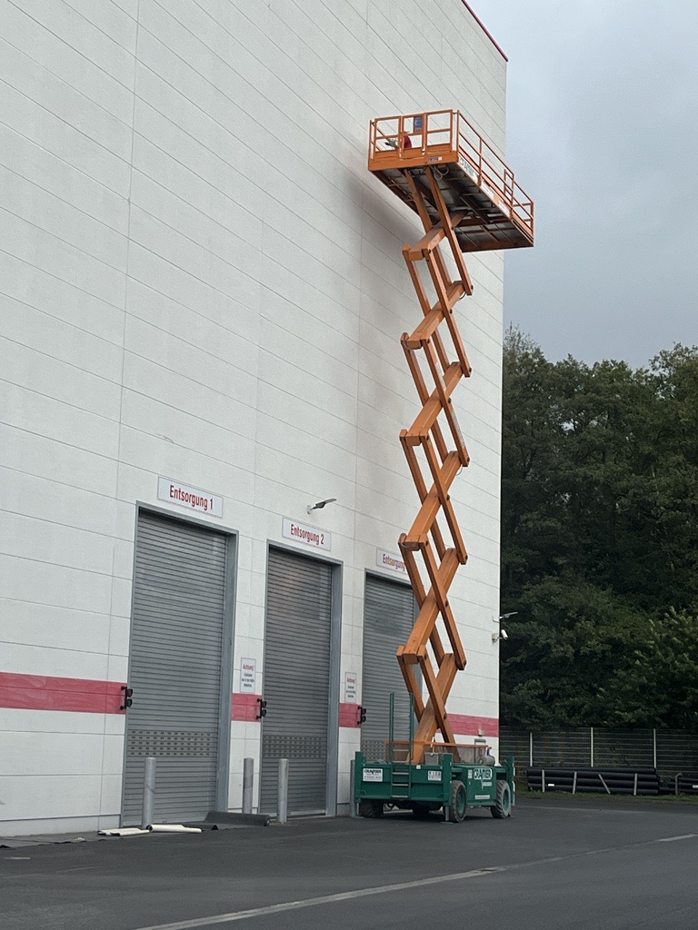 SB 26,5-2,5 AS Einsatz Sanierung Lagerhalle Maler