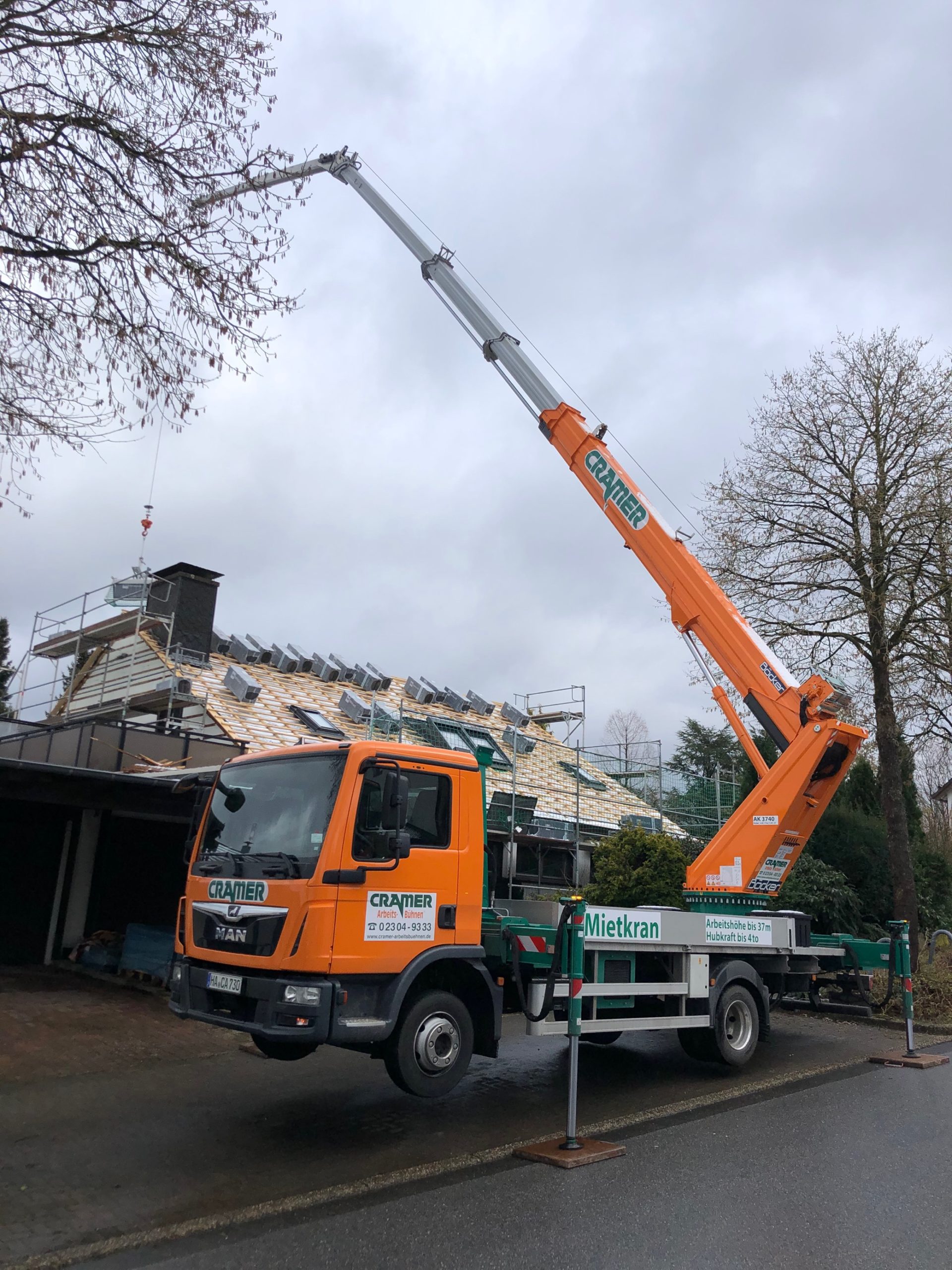 Camion grue AK 3740