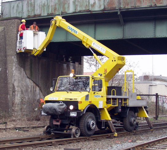 T17 Unimog veicolo stradale/ferroviario